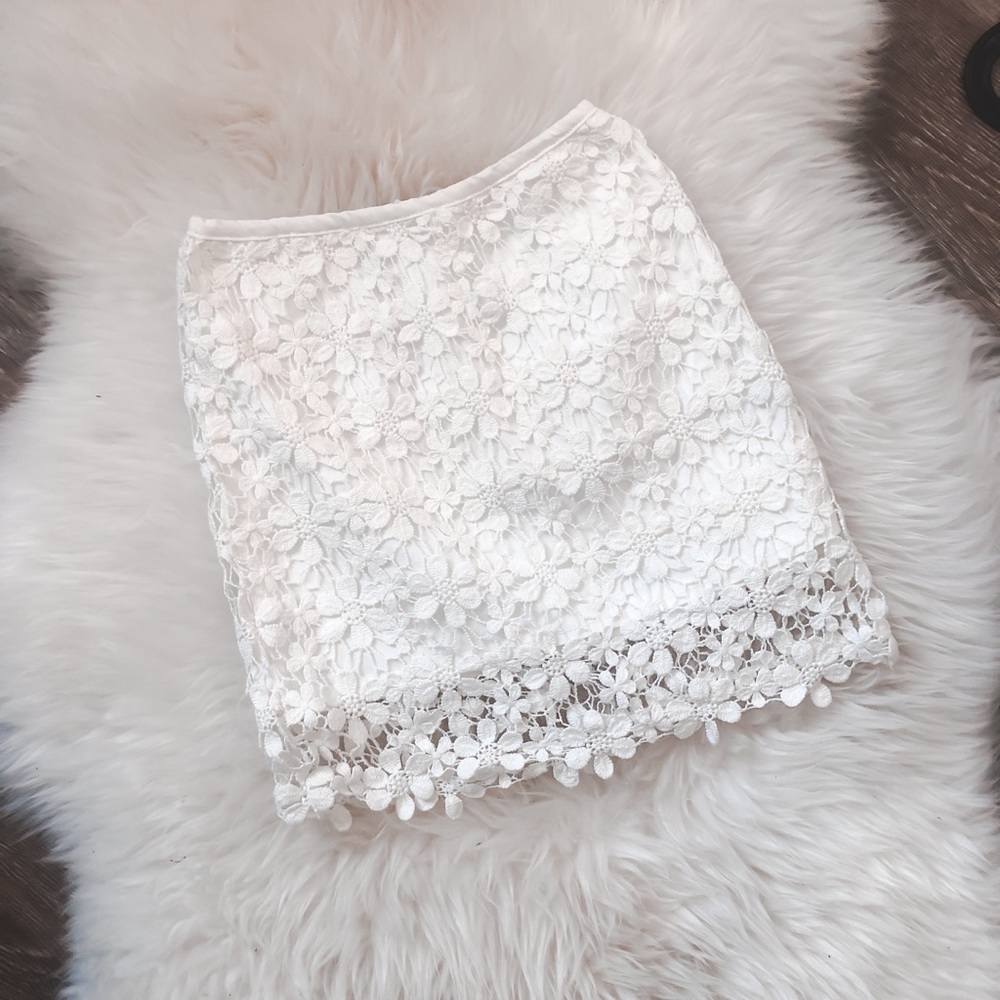 🌸🌻PERFECT LACE SKIRTS🌻🌸